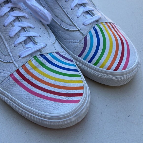 VANS X FLOUR SHOP | Old Skool Rainbow Leather Sneakers - Picture 3 of 7